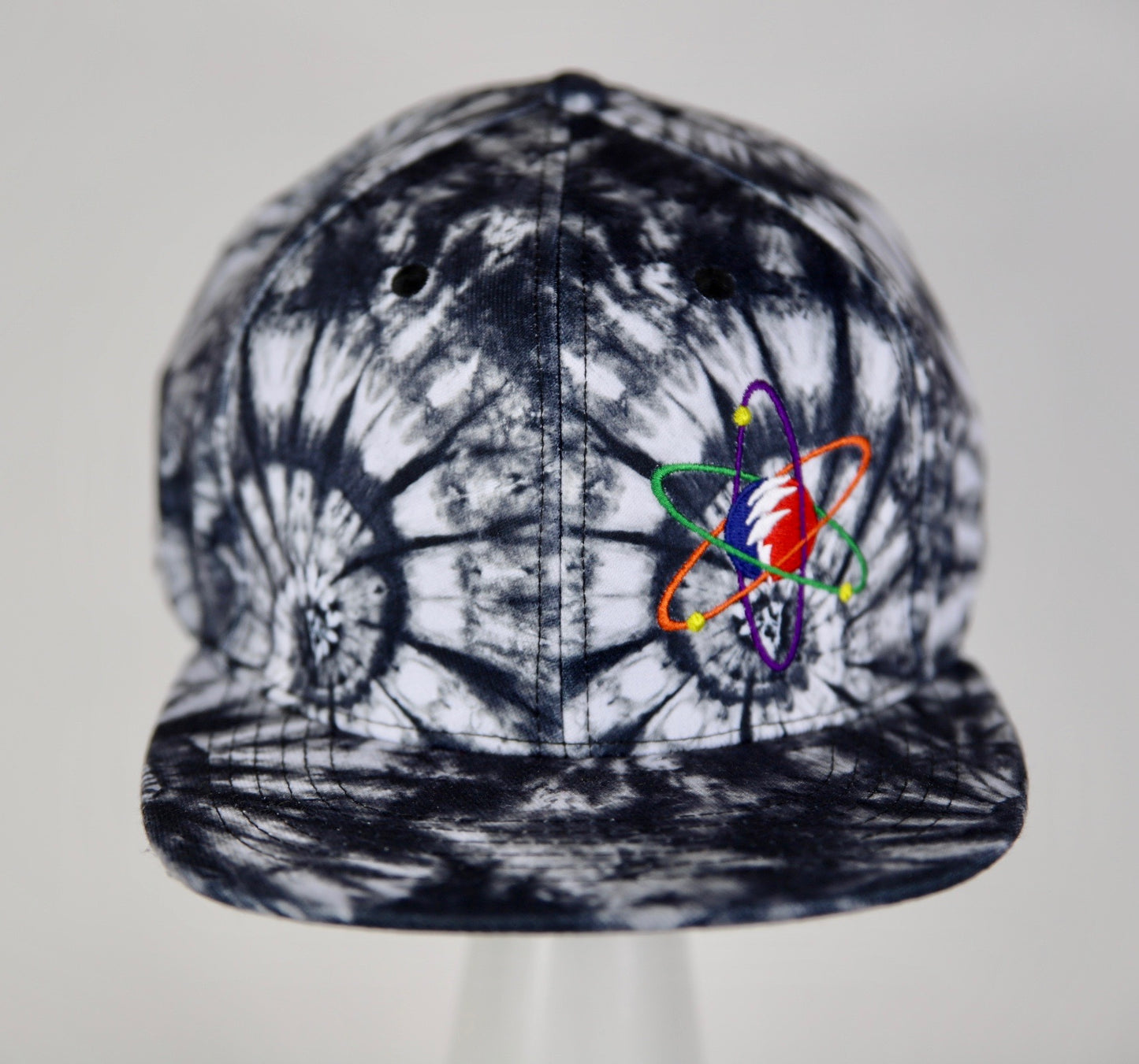 Tie Dyed Autumn Spiral Flex Fitted Hat with embroidered Psychatomic logo. Grateful Dead / Phish Lot. Jammin On Maui.