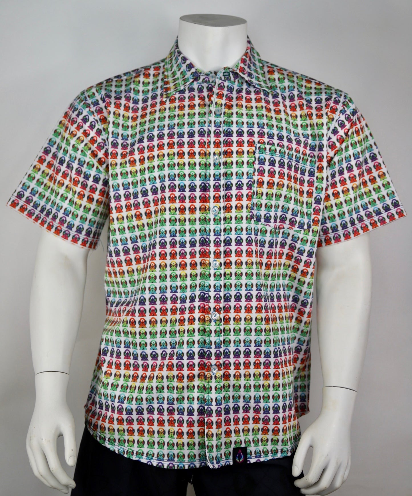 Pyramid's Men's Button Down