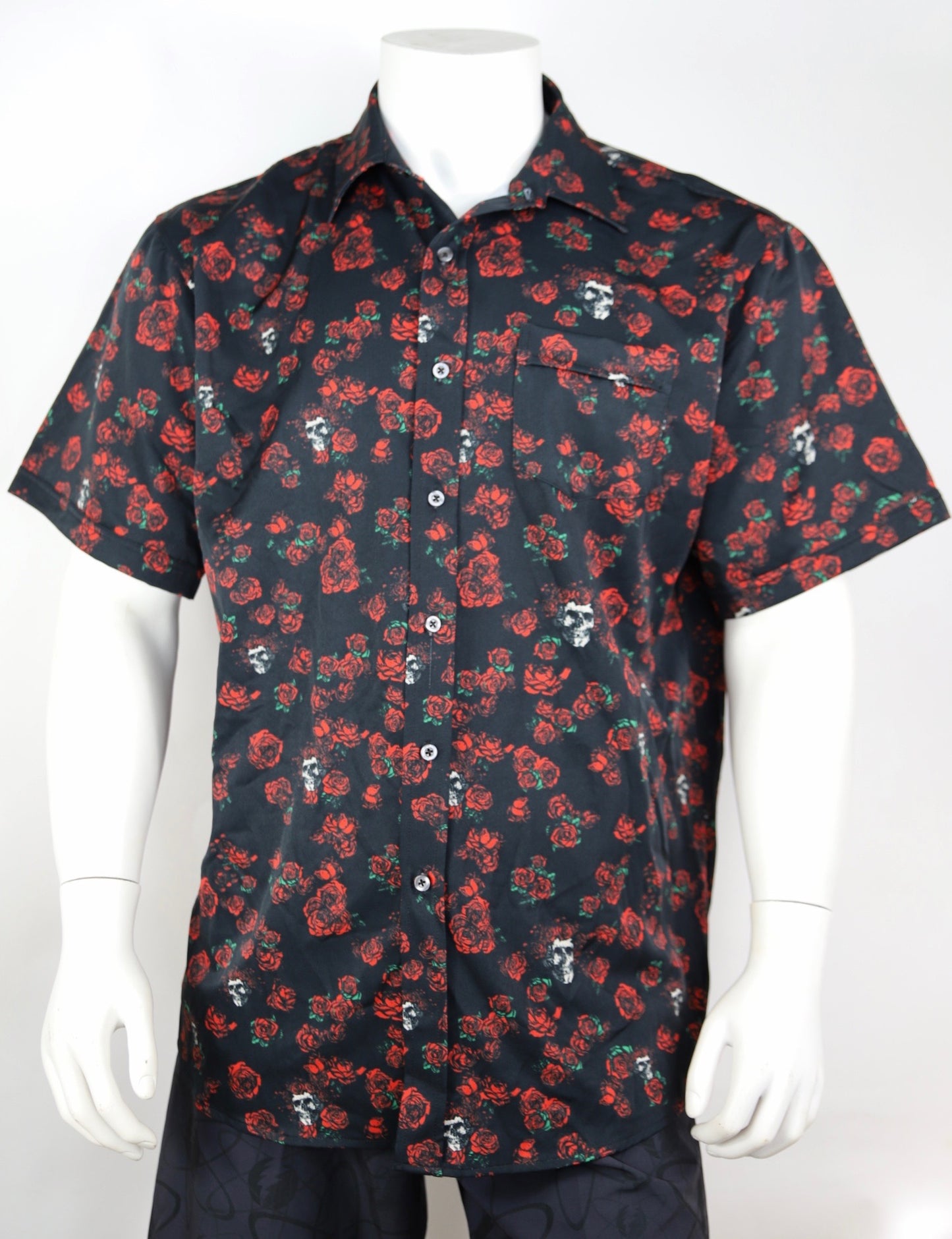 Grateful Dead (Dead & Company) Skull and Roses Button Down Shirt Bertha